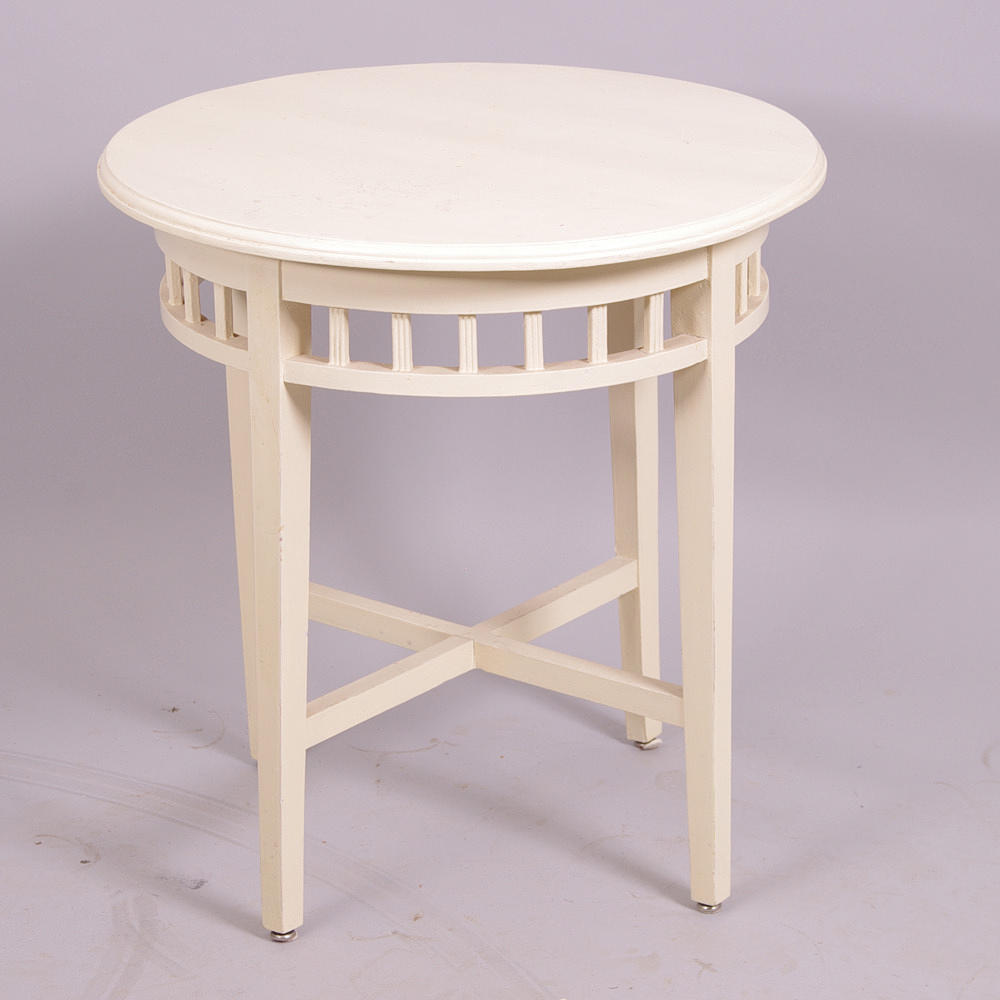 BORD, vitmålat, Carl Larsson-stil, 1900-talets första hälft.