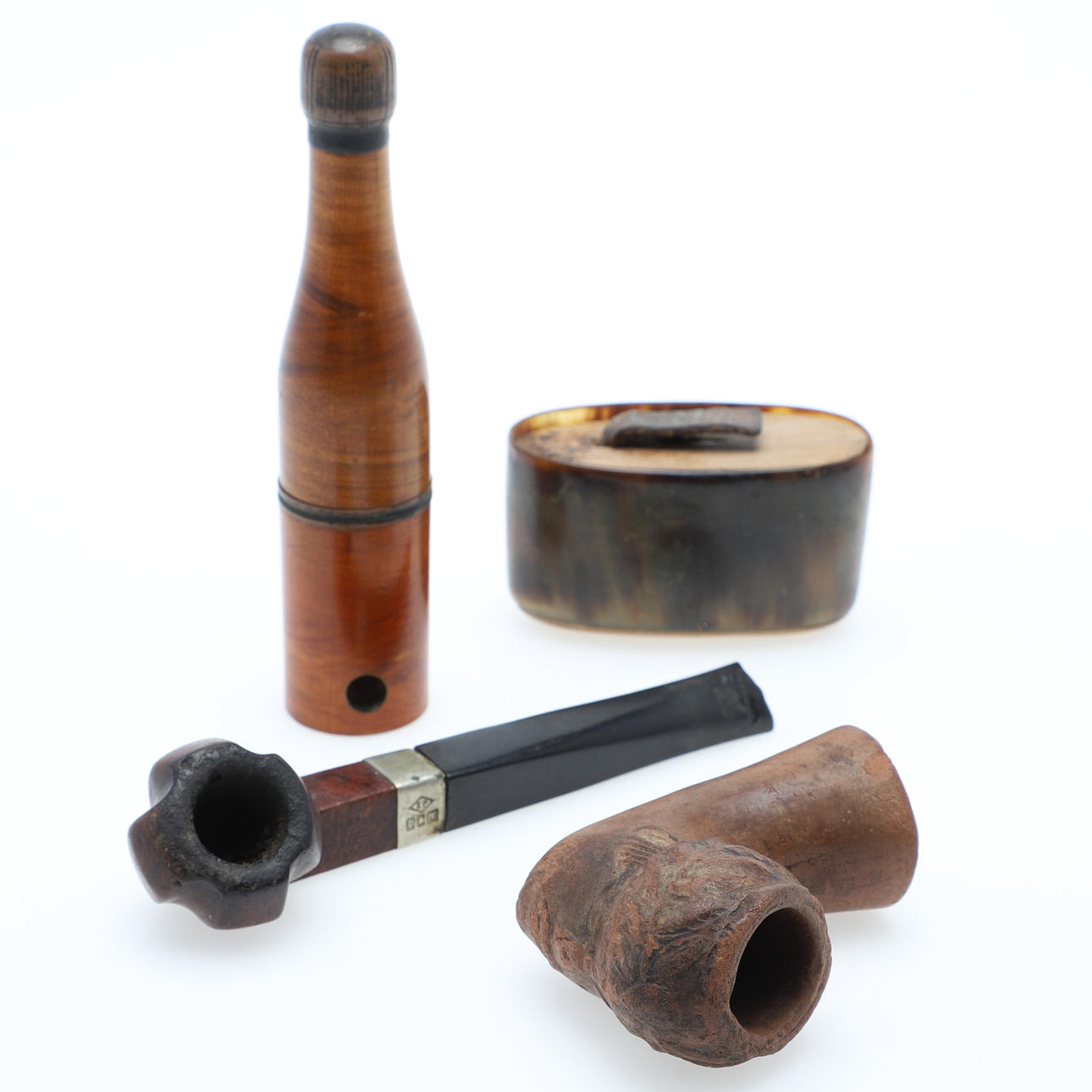 PIPES & SNUFF BOXES, including heather root, earthenware and bone.