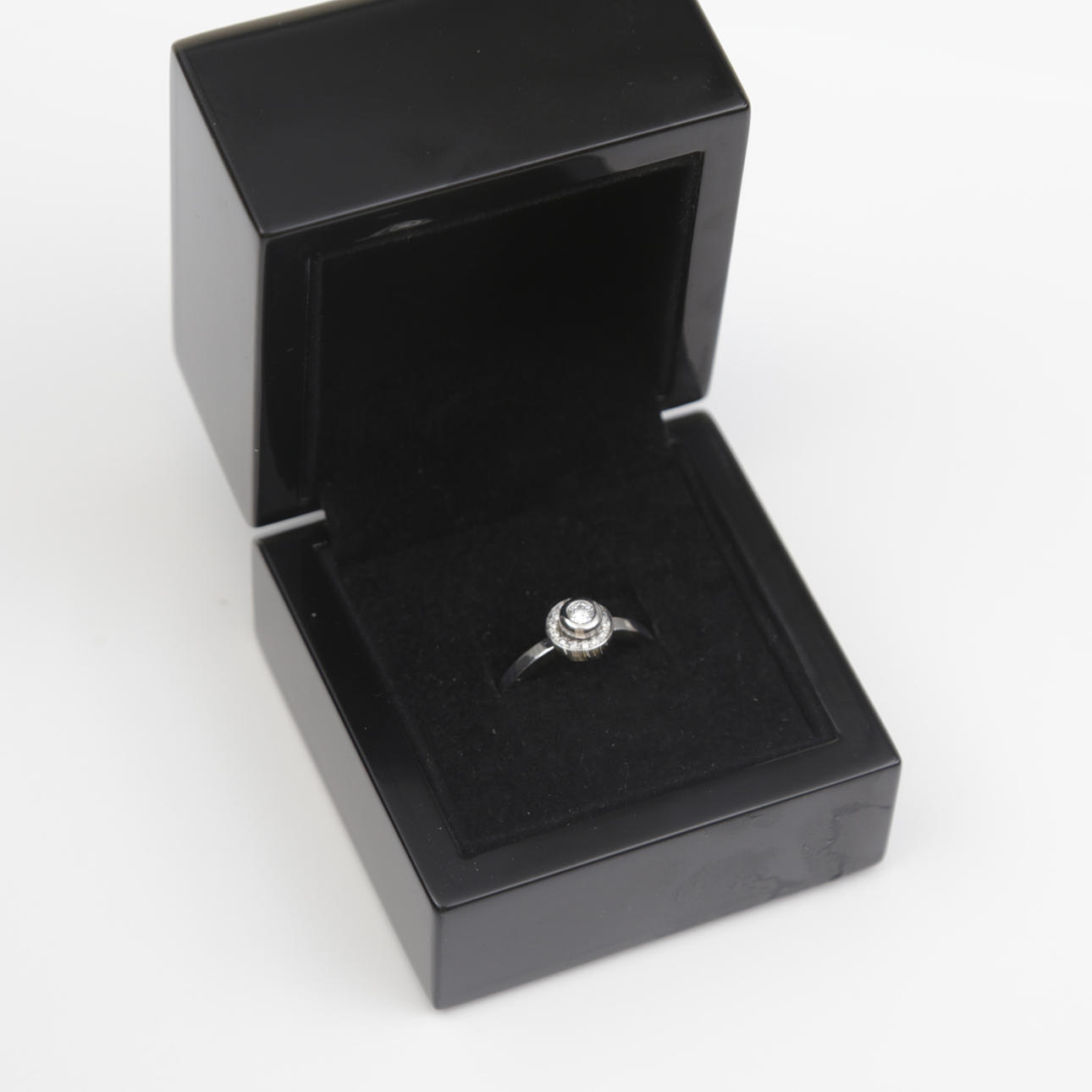 EFVA ATTLING. RING, 18K, Weißgold, mit Diamant, Ehering, modern.