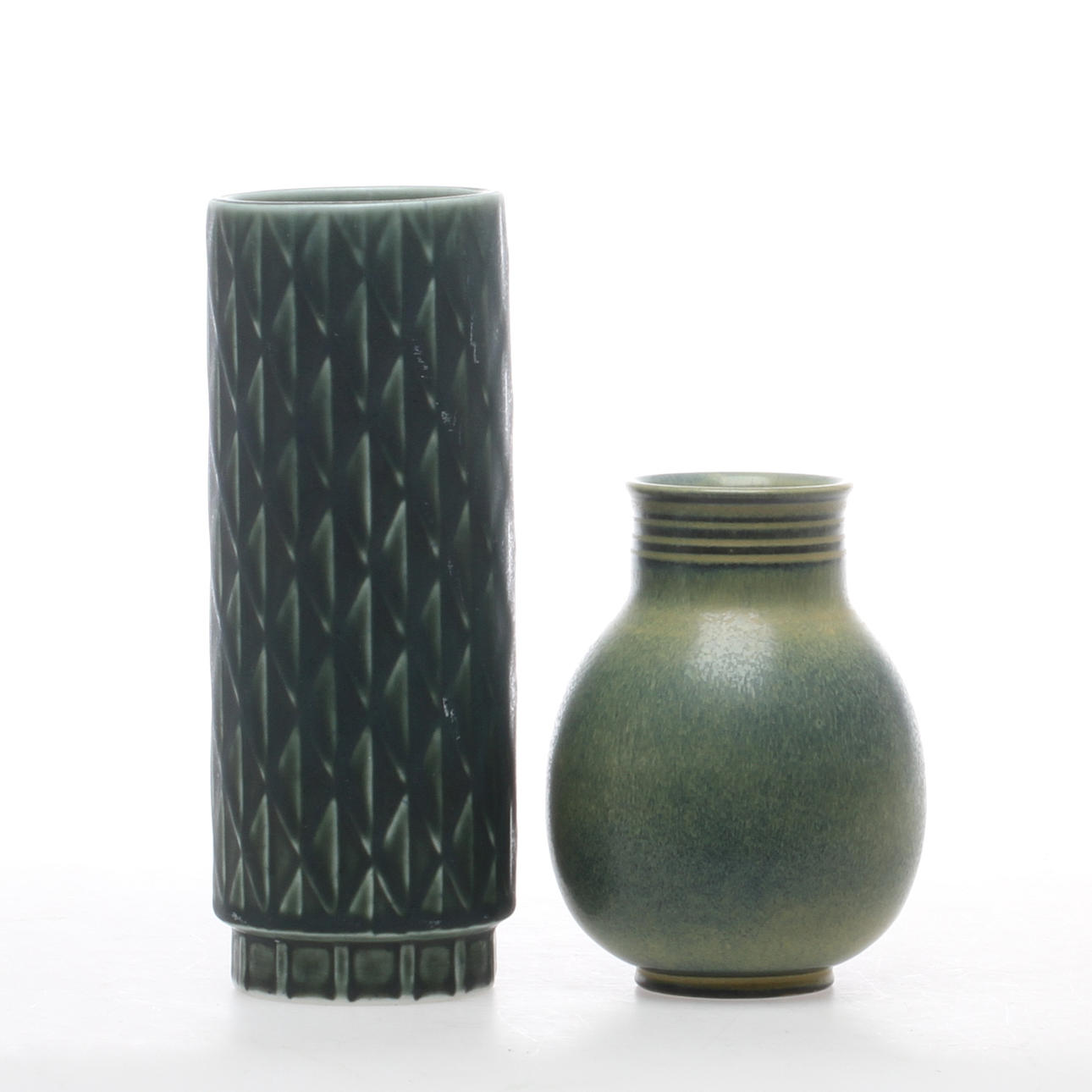 VASER, 2 st, keramik, Gunnar Nylund, Rörstrand.