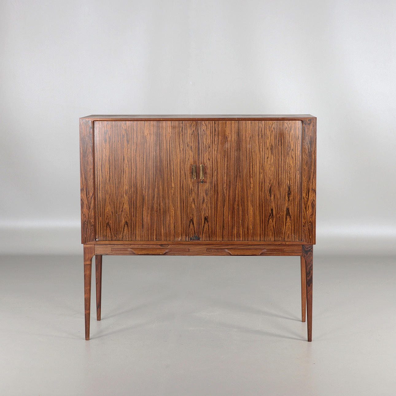 KURT ØSTERVIG. 1912-1986. Barskab, palisander, Danmark 1960'erne.