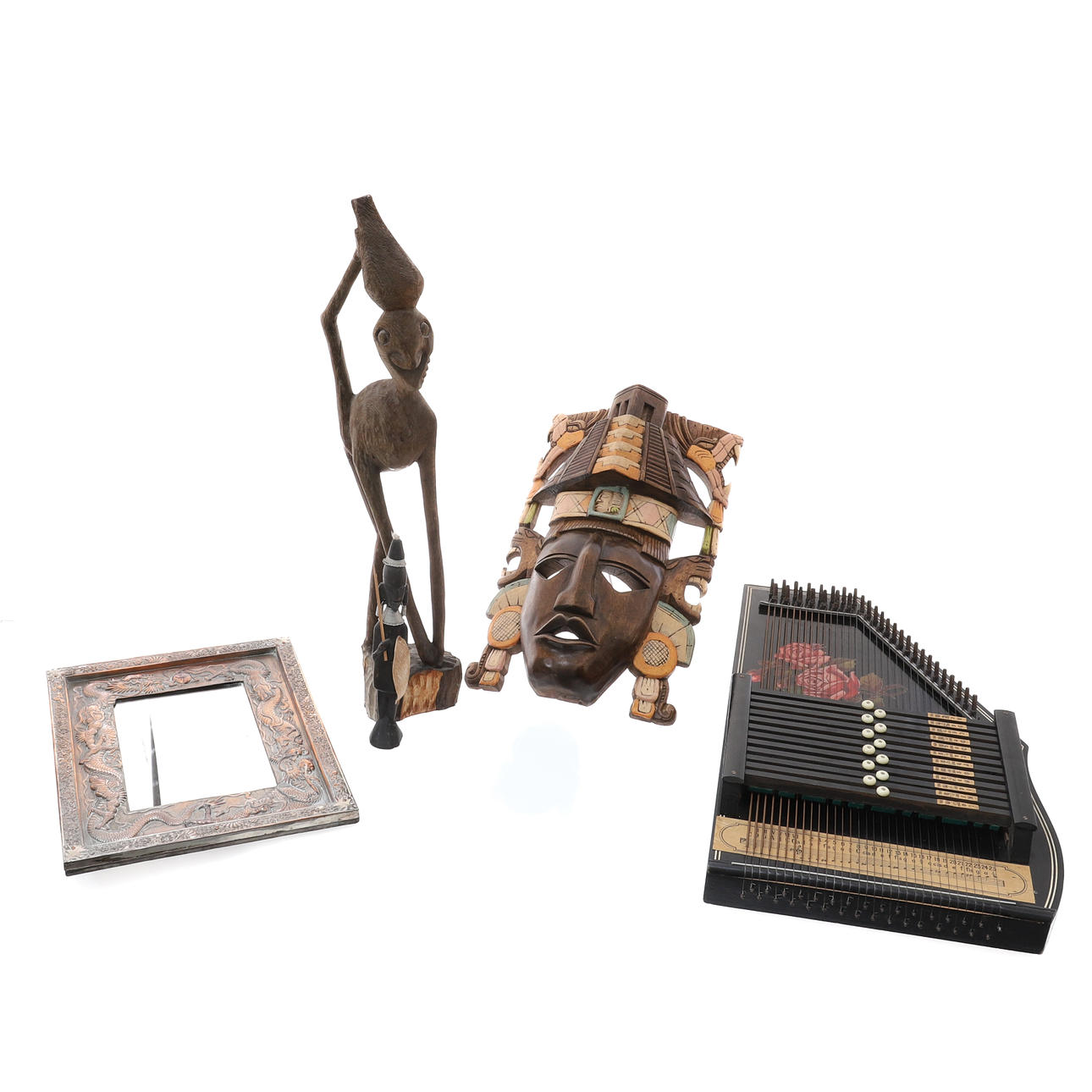 EN MODERN MAYAN SNIDAD TRÄMASK, CHICHEN ITZA.