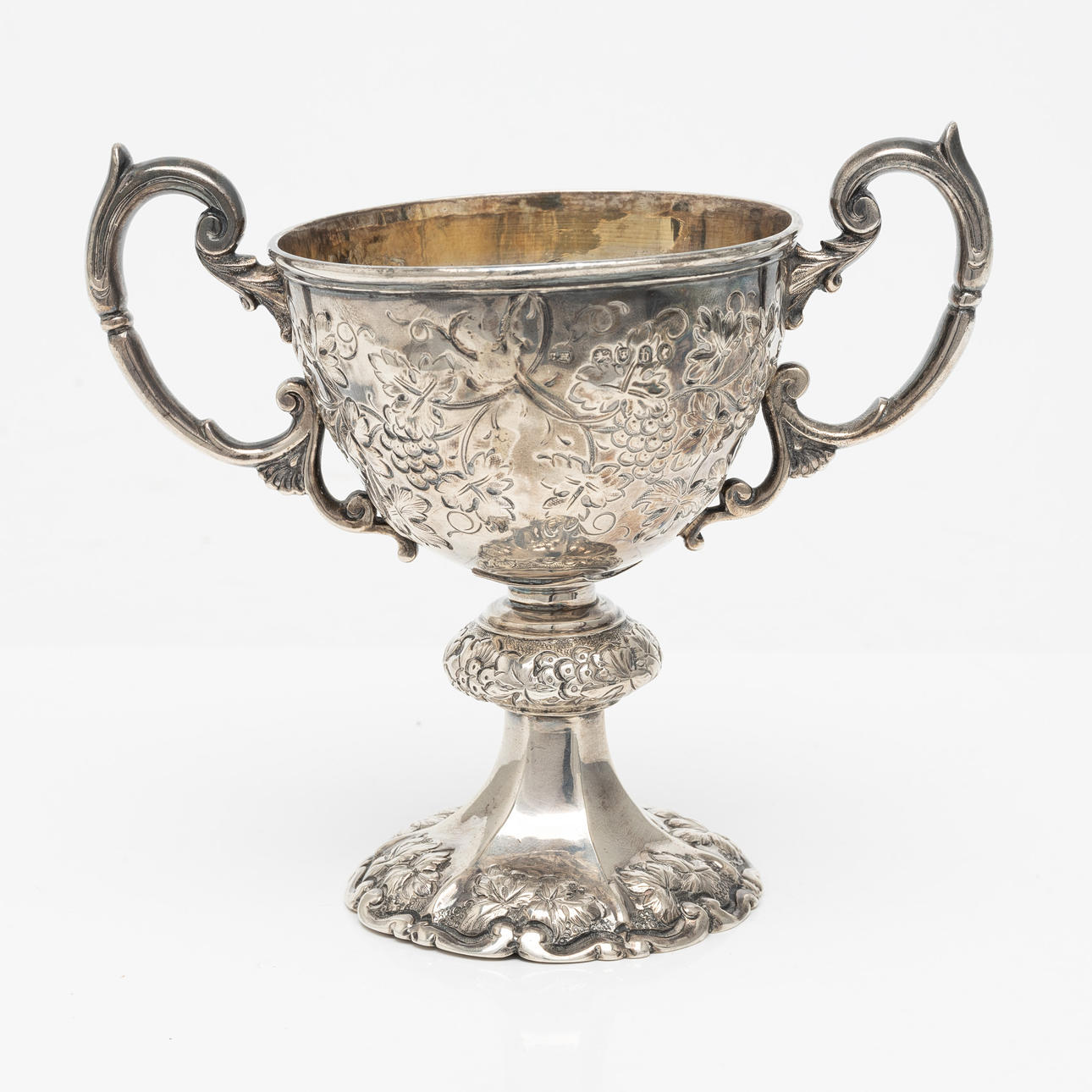 CUP, silver, London 1857. Weight approx. 249 grams.
