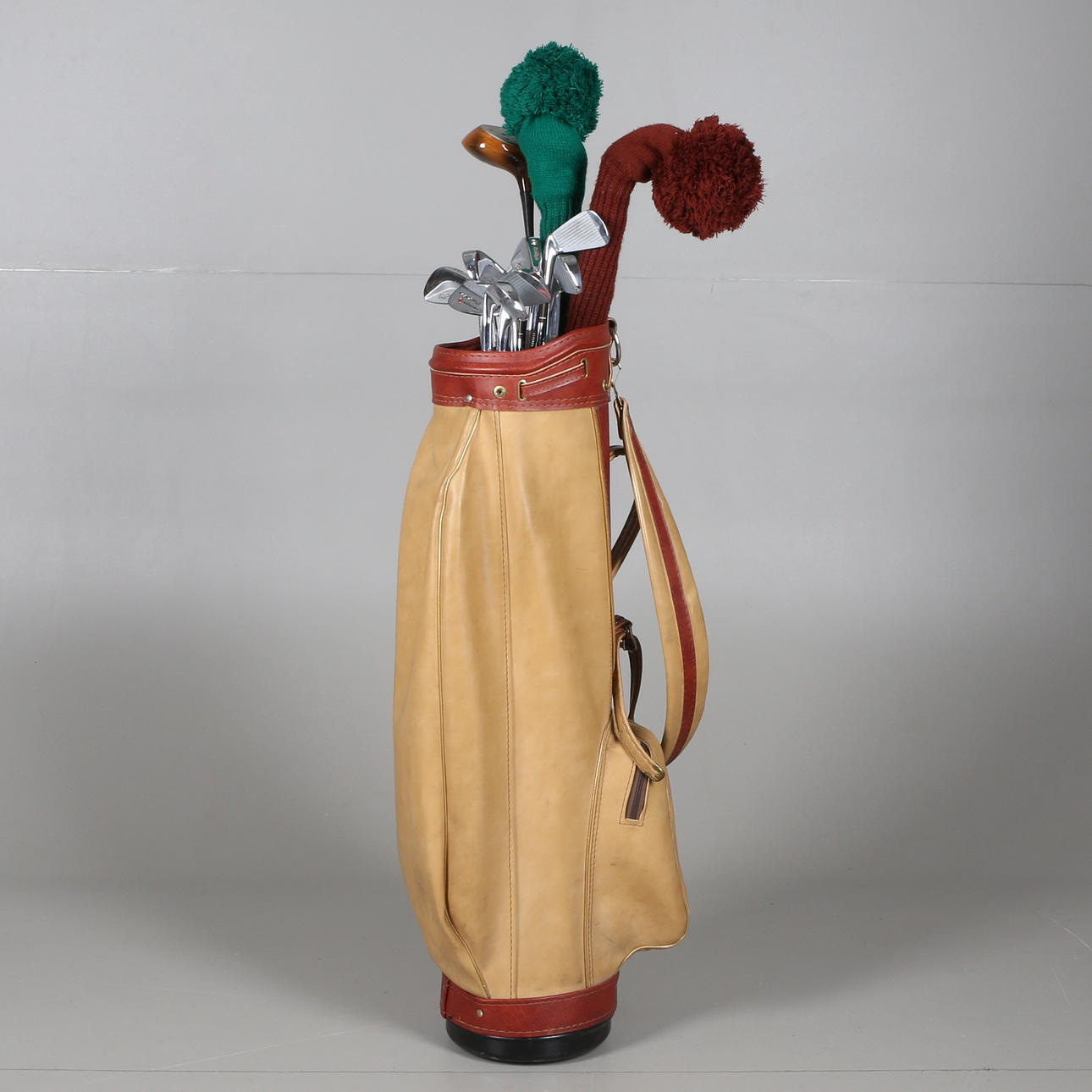 GOLFSET samt BAG, Mac Gregor, 13 st klubbor.