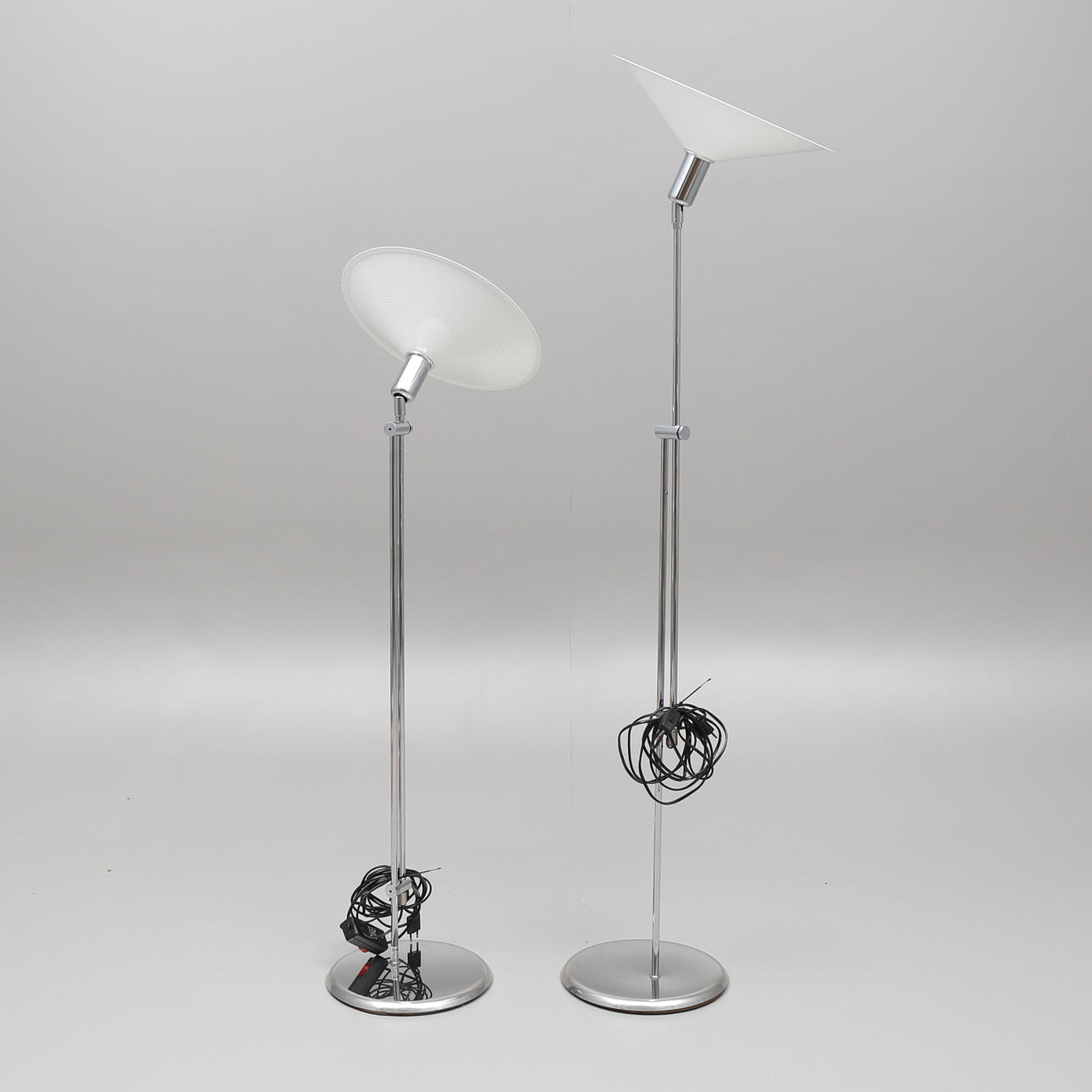 GOLVLAMPOR, ett par, "Zero", Lindau & Lindekrantz, 1900-talets sista kvartal.