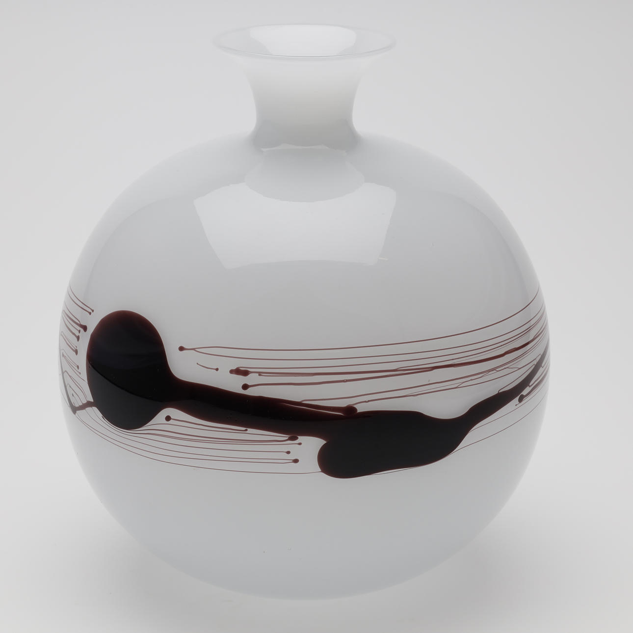 MICHAEL BANG. GLAS VASE, Holmegaard glasbruk, Danmark.