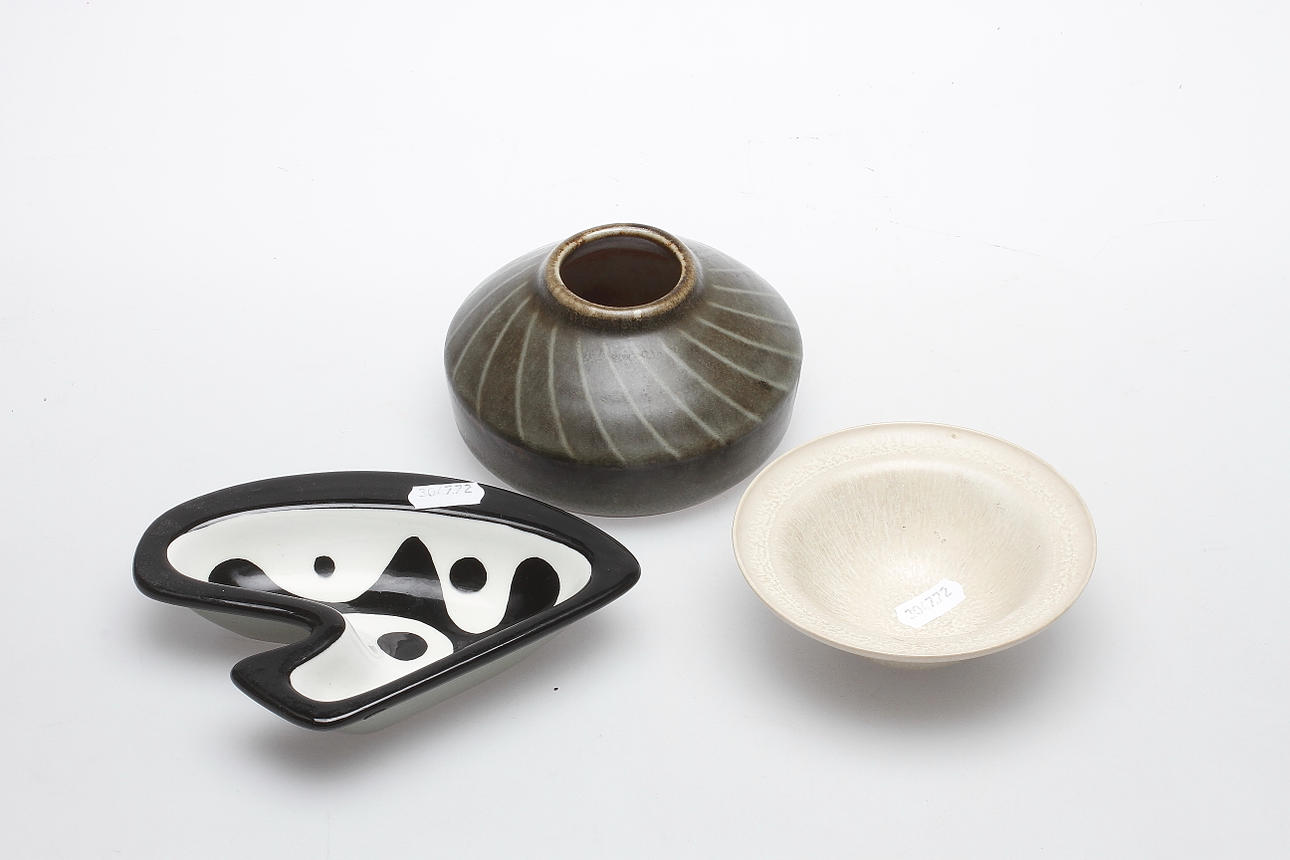 VAS samt SKÅLAR, 3 delar, stengods, Carl Harry Stålhane, Rörstrand.