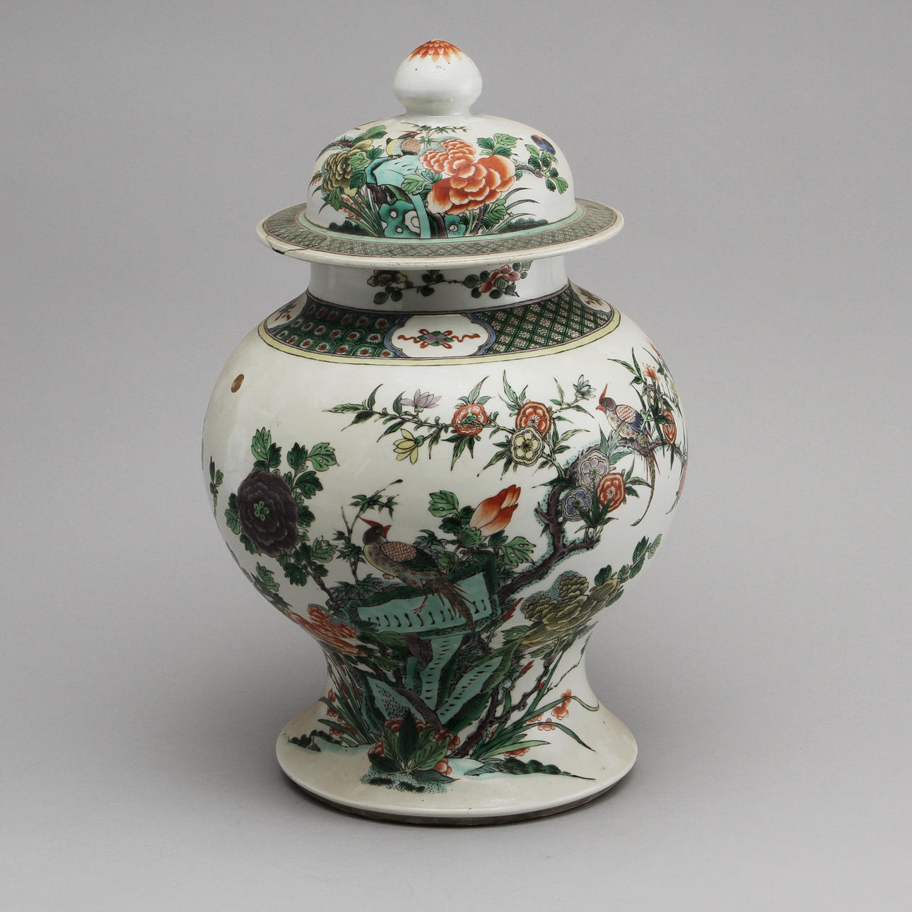 LOCKURNA, porslin, Kina, 1800/1900-tal.