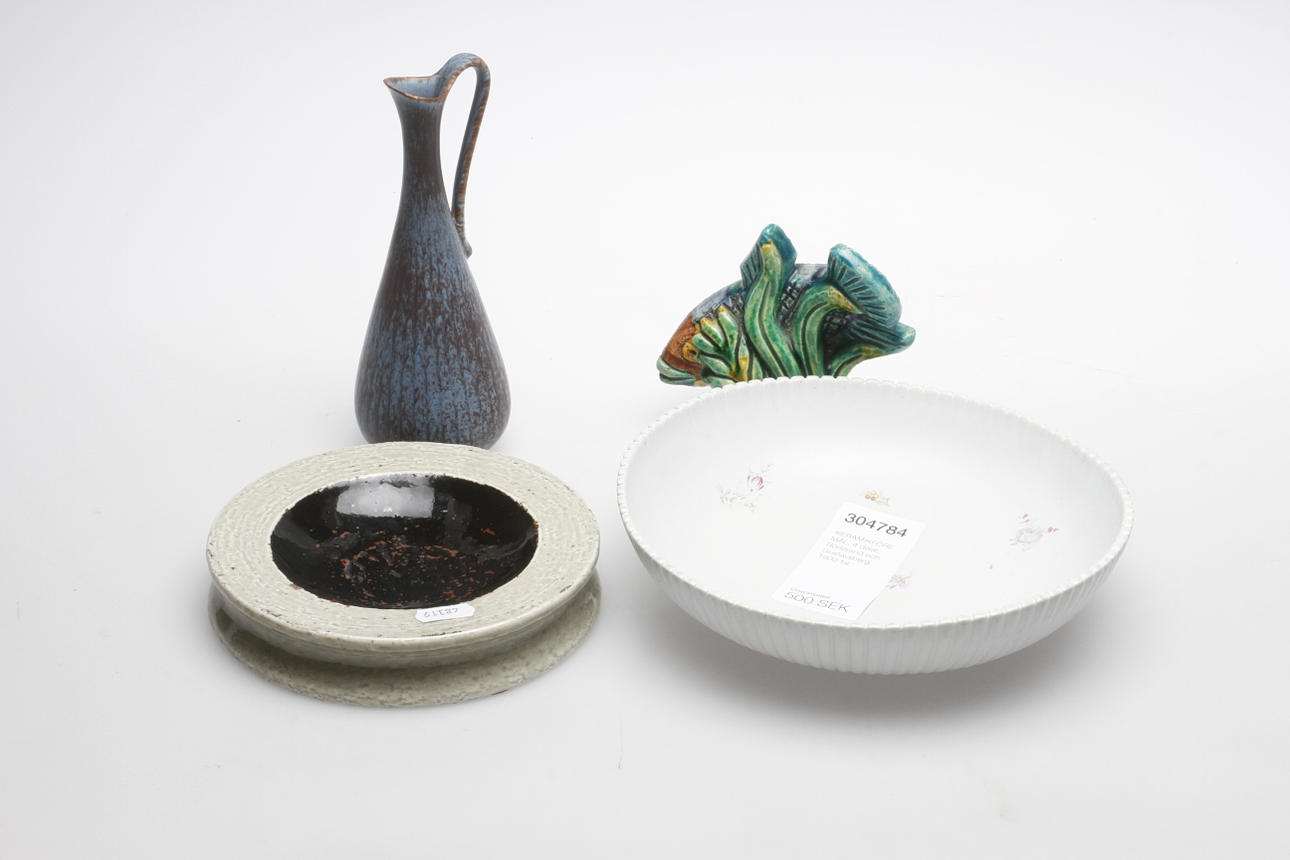 KERAMIKFÖREMÅL, 4 delar, Rörstrand och Gustavsberg, 1900-tal.