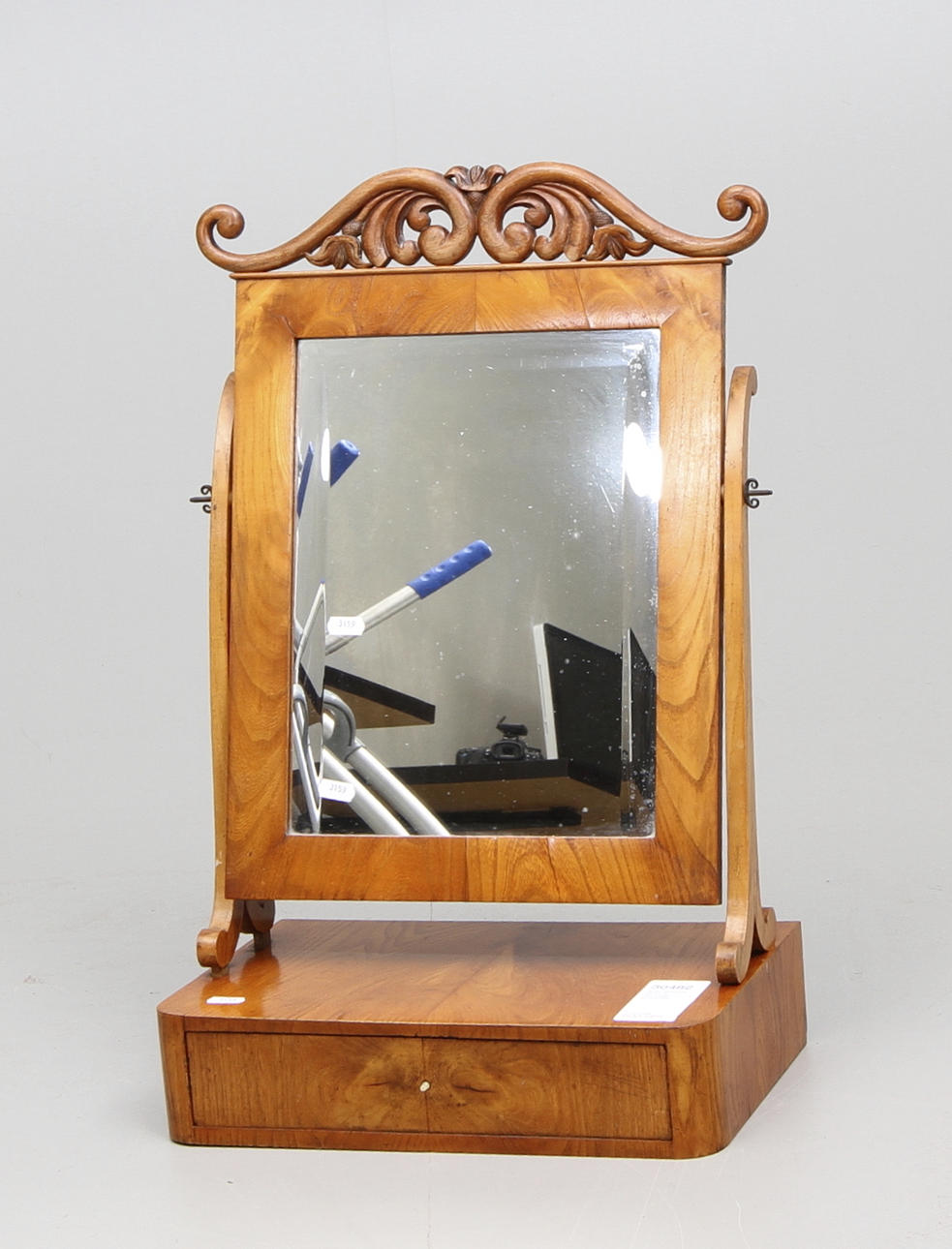 BORDSSPEGEL, empir typ, 1800-talets senare hälft.