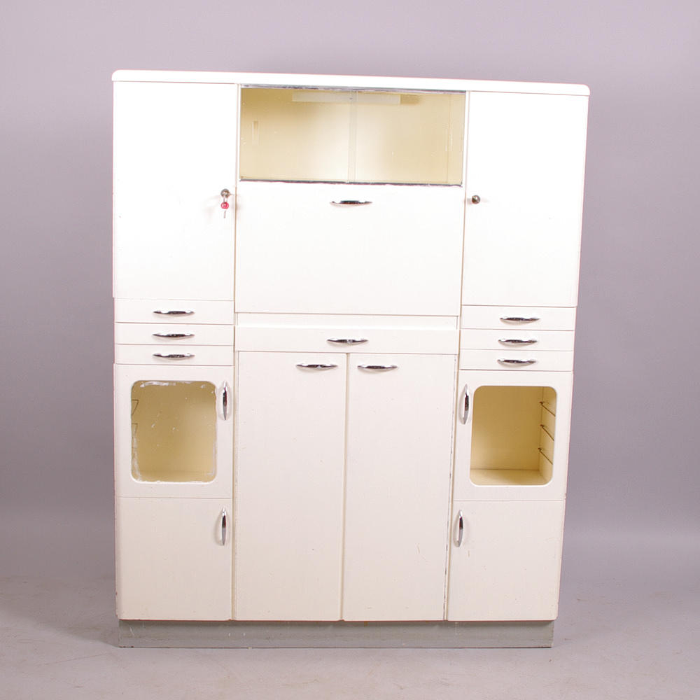 LÄKARSKÅP, vitmålat, 1900-talets mitt.