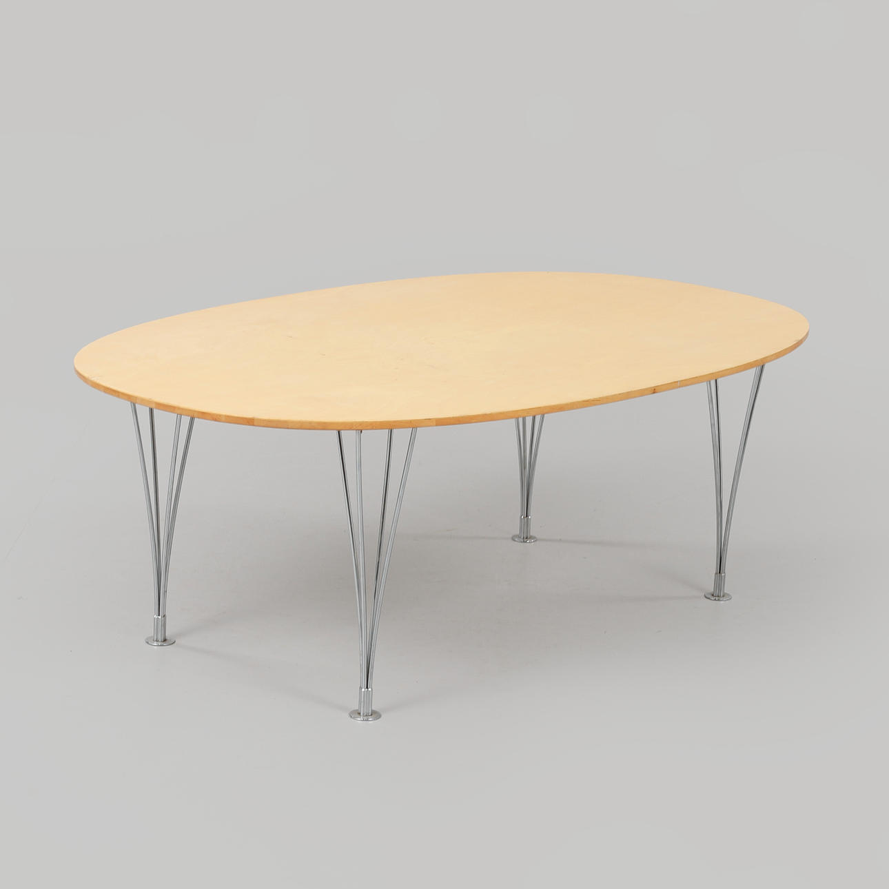 PIET HEIN & BRUNO MATHSSON. Couchtisch, „Superellips“, Bruno Mathsson International, Värnamo.