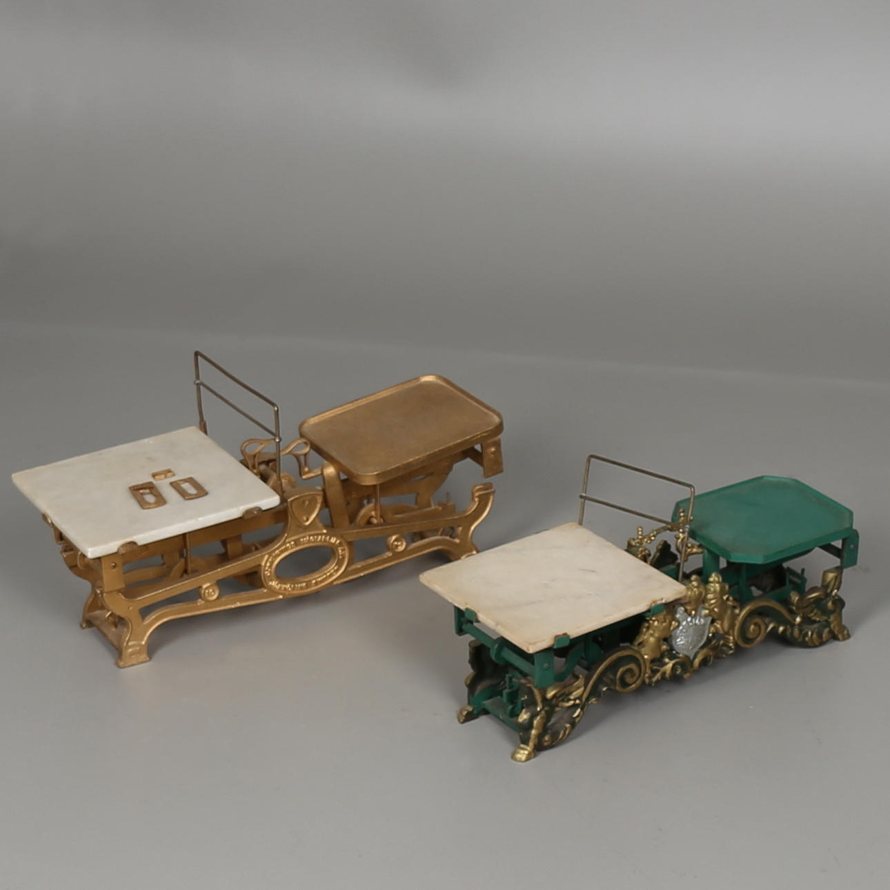 TORGVÅGAR, 2 st, Forseruds Vågfabrik samt Jönköpings Vågfabriks AB.