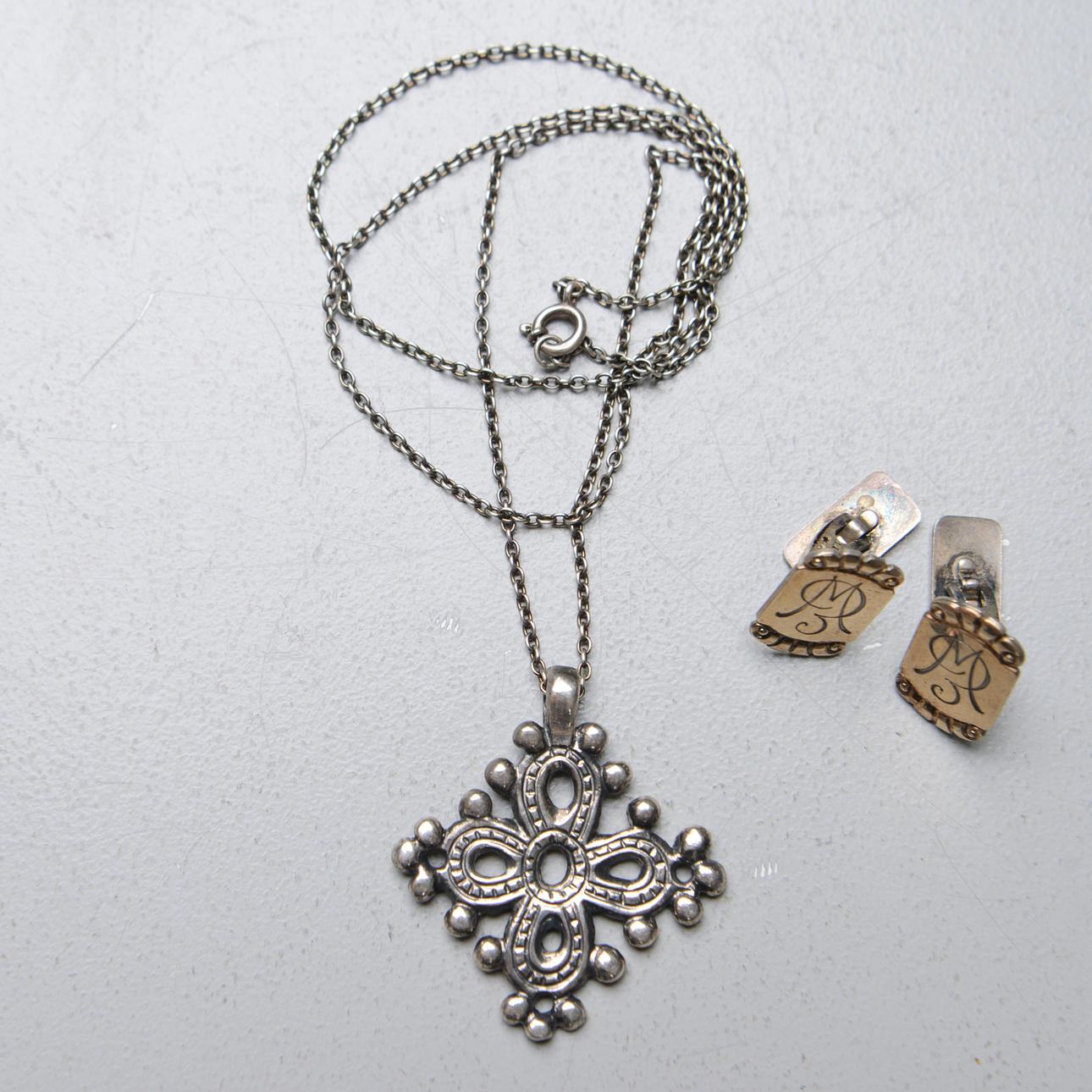 KALEVALA KORU. Riipus, sterlinghopeaa, 1978.