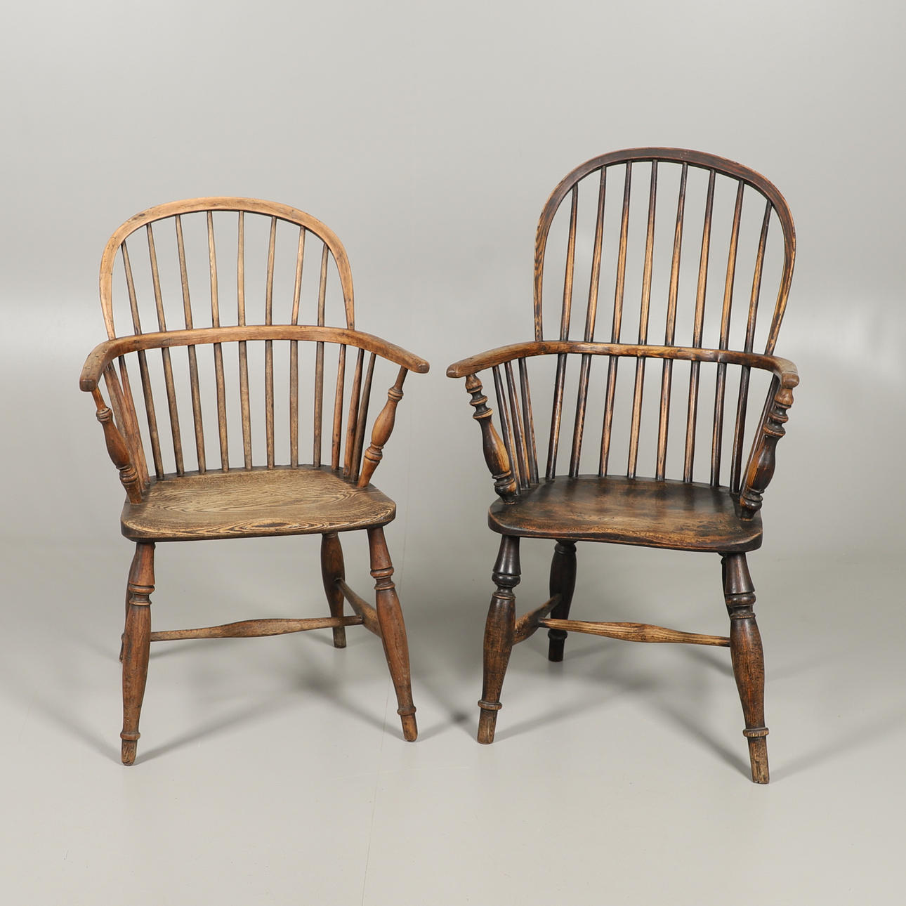 TO 19. ÅRHUNDREDE WINDSOR ASK OG EL STOLE.