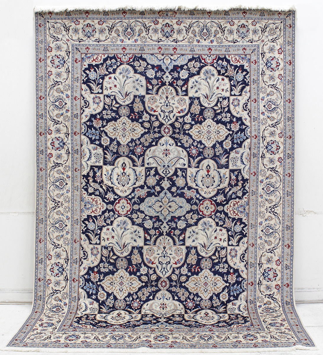 MATTA, Orientalisk, Nain med silkesinslag, 314 x 200 cm.