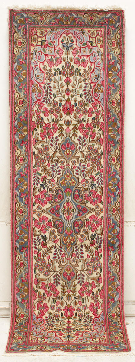 MATTA, Persisk, Kirman Lavar (fine), gallerimodell, 300 x 85 cm.