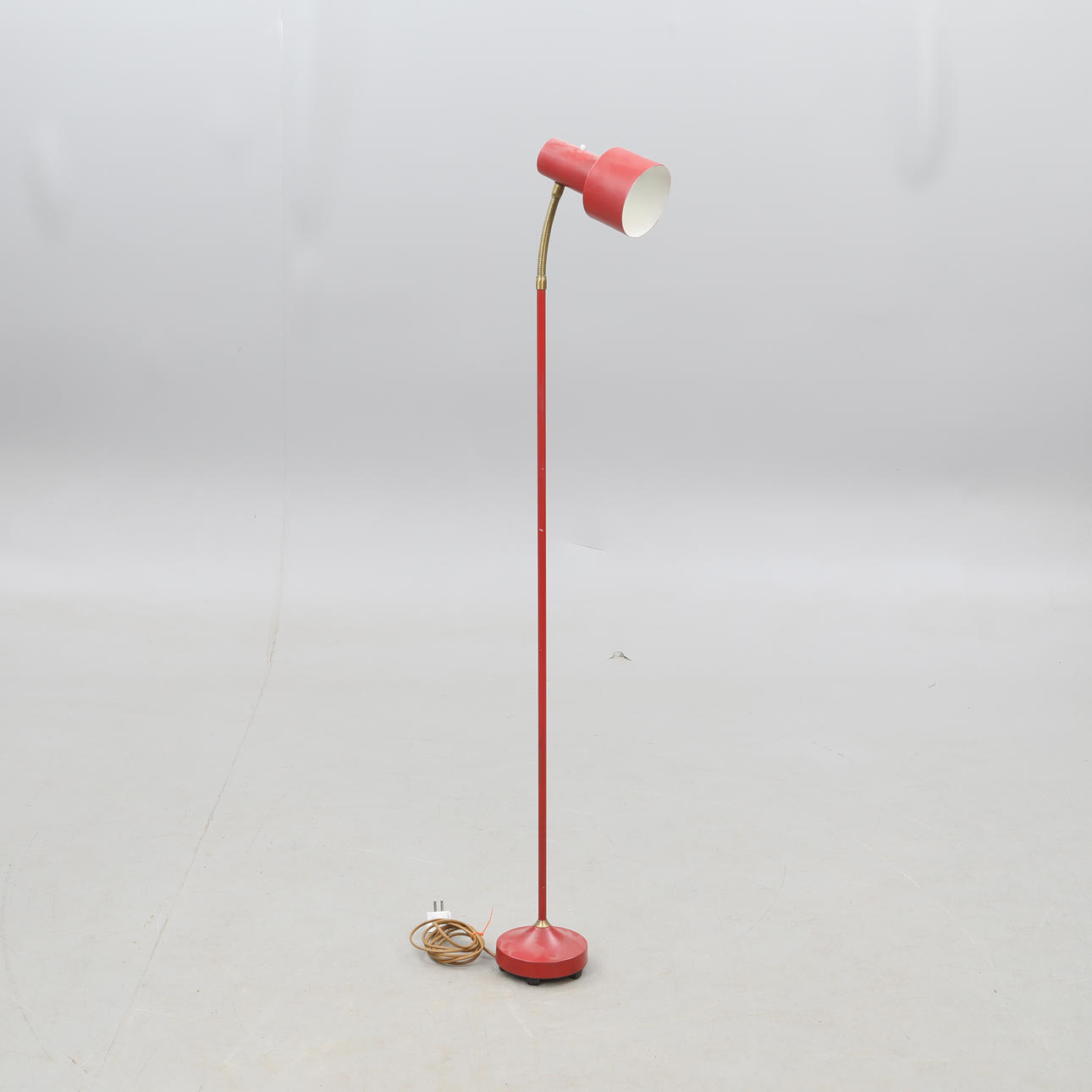 STEHLEUCHTE, gekennzeichnet mit ANF 511, biegbar.