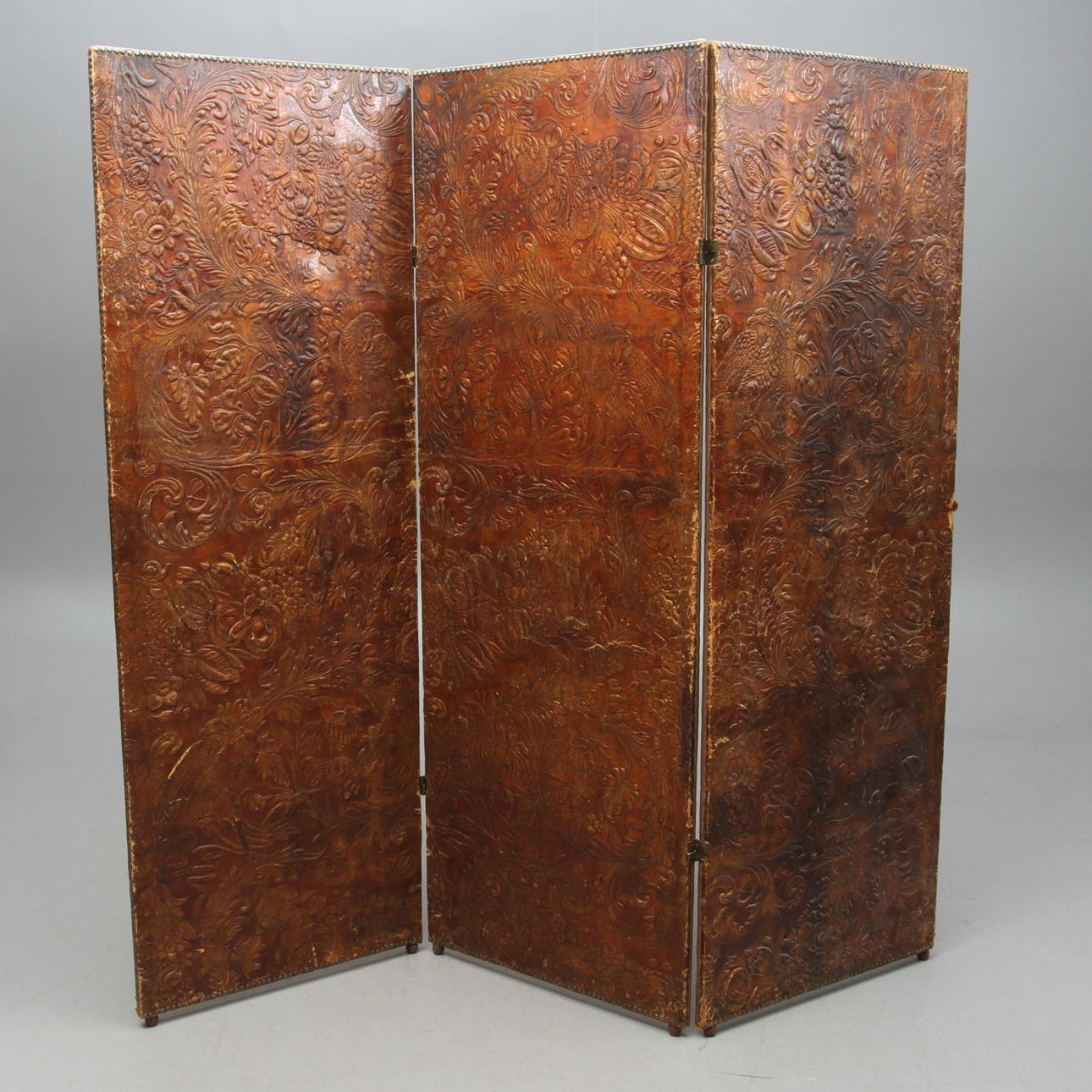 VIKSKÄRM, gyllenläder, 18/1900-tal.