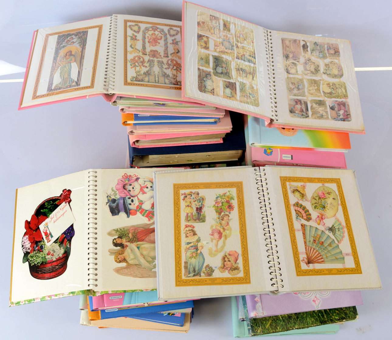 STÖRRE SAMLING ÄLDRE SAMT NYARE BOKMÄRKEN.