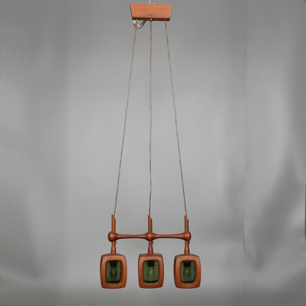 TAKLAMPA i teak, 1960-tal.