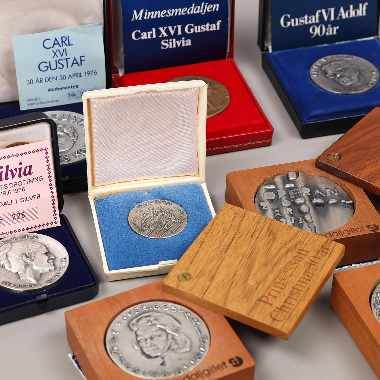 MEDALJER, 8 st, silver, Sverige, totalvikt 489 gram.