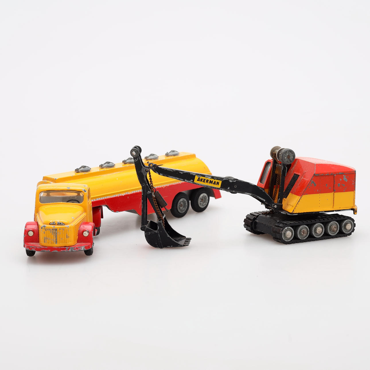 TEKNO, leksaksbilar, 2 st, 1900-talets andra hälft.