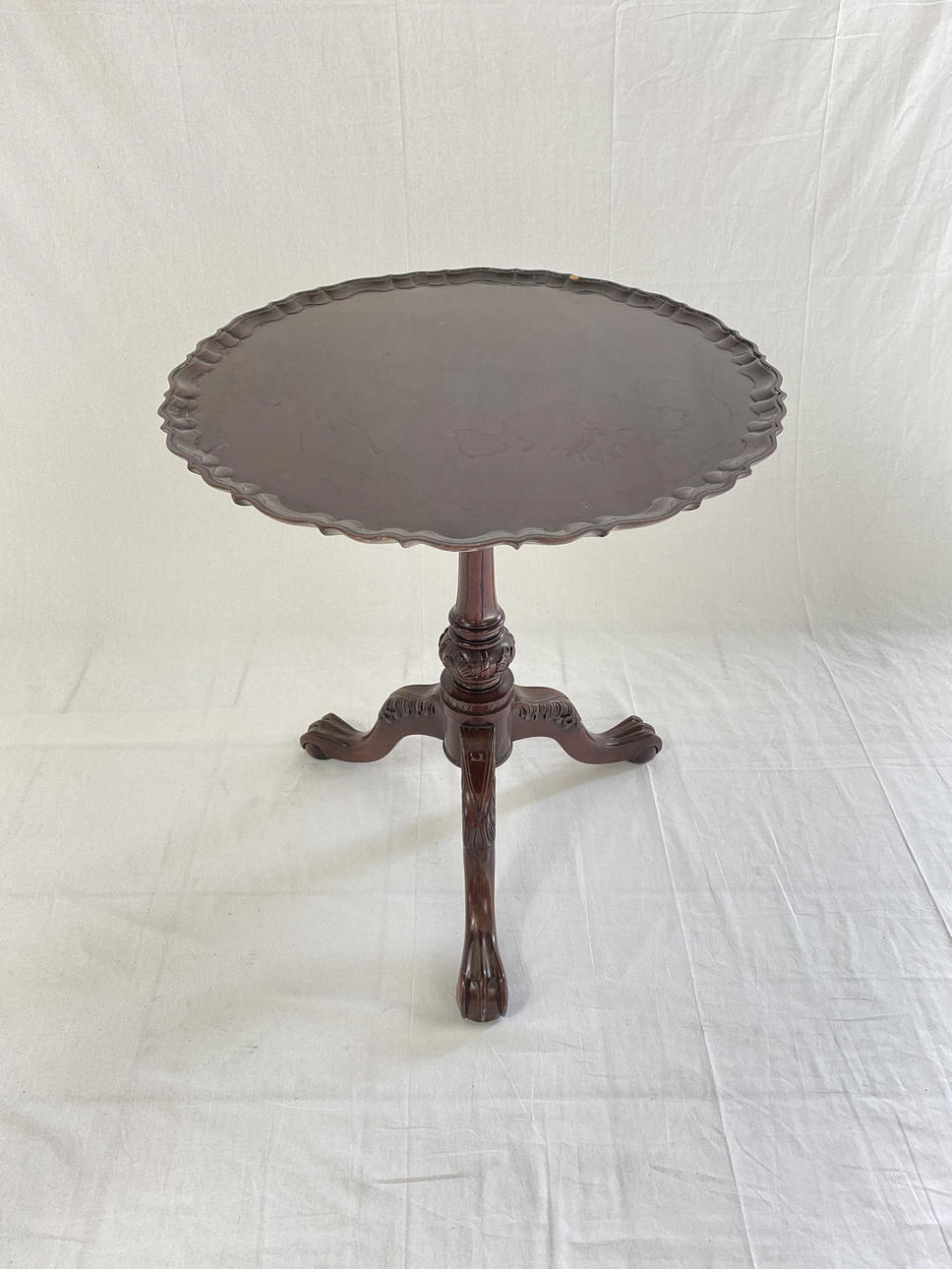 SIDE TABLE - mahogany, HxD:ca.77x70cm.