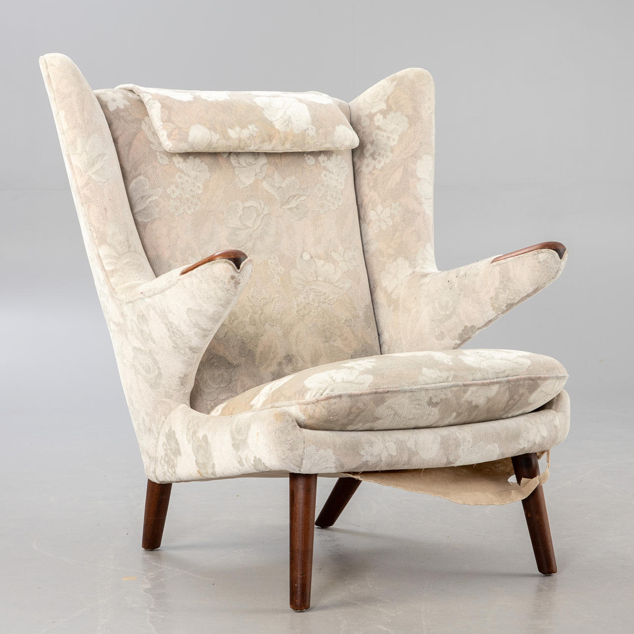 HANS J WEGNER, nojatuoli "Papa Bear".