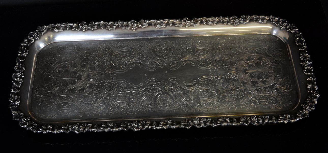 Serveringsbricka, nysilver England.