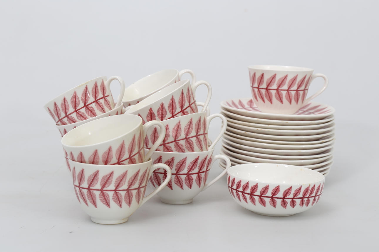 KAFFEKOPPAR MED FAT, porslin, 27 delar, "Maxim", Gustavsberg.