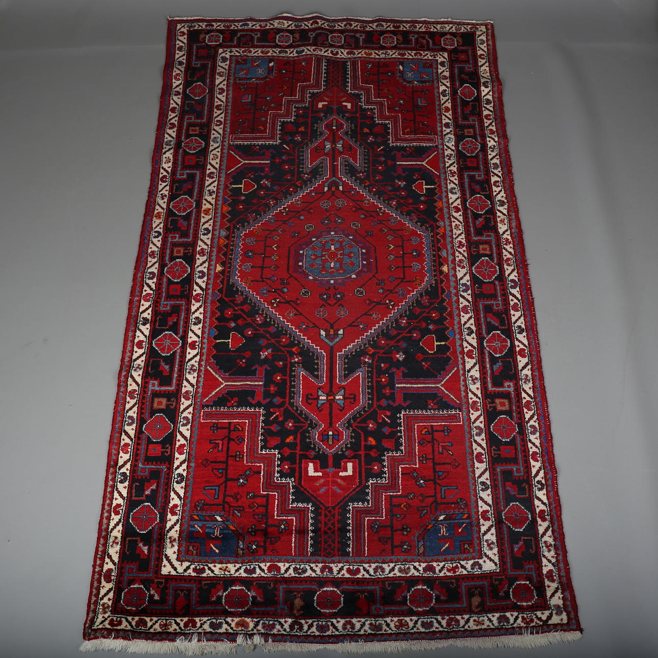 MATTA, Mossel, 265x145 cm.