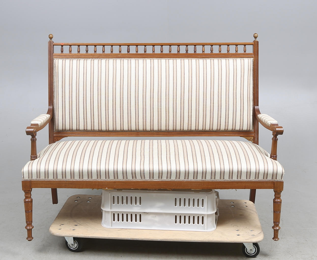 SOFFA, 1800/1900-tal.