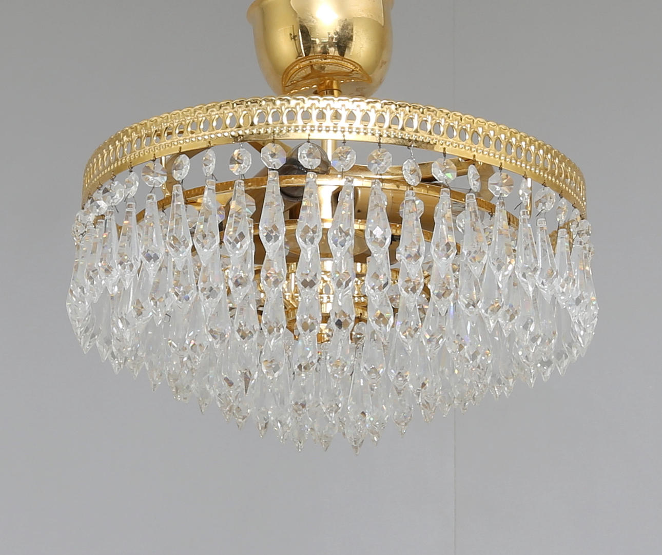 TAKPLAFOND, kristall, 1900-talets andra hälft.