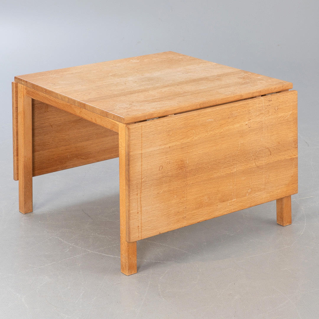 BØRGE MOGENSEN. Sofabord model 5360.