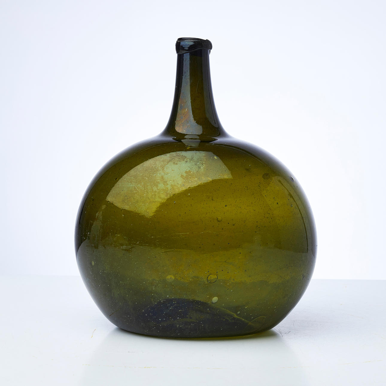 BALLONGFLASKA, 1700-tal, grönt glas.