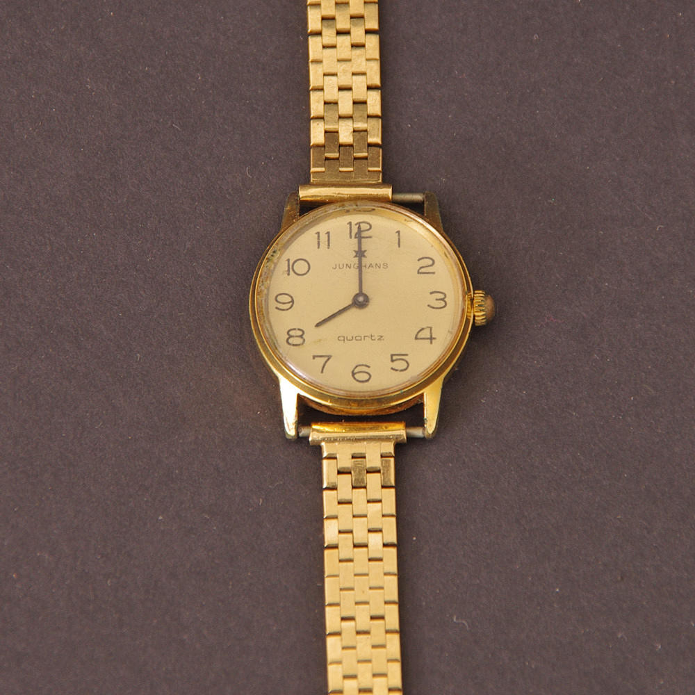 DAMARMBANDSUR, Junghans, länken i 18K guld.