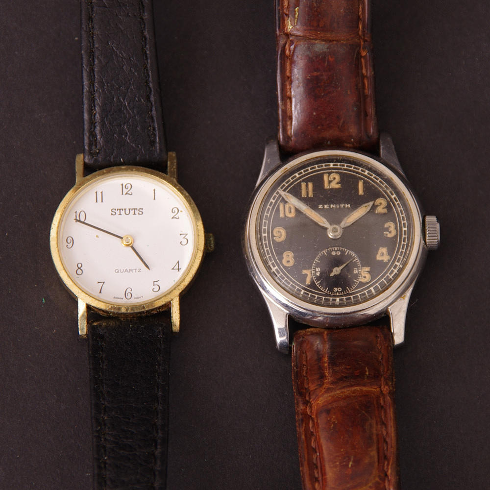 ARMBANDSUR, 2 stycken.