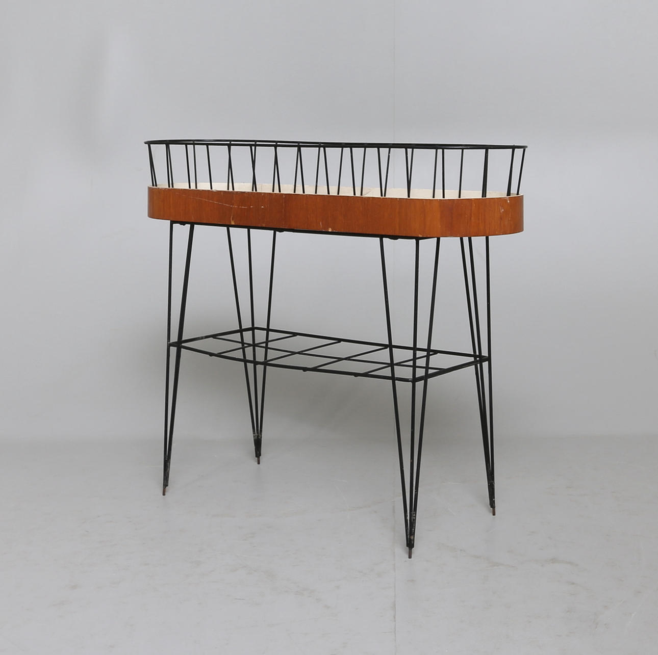 BLOMBORD, string-modell, 50-tal.