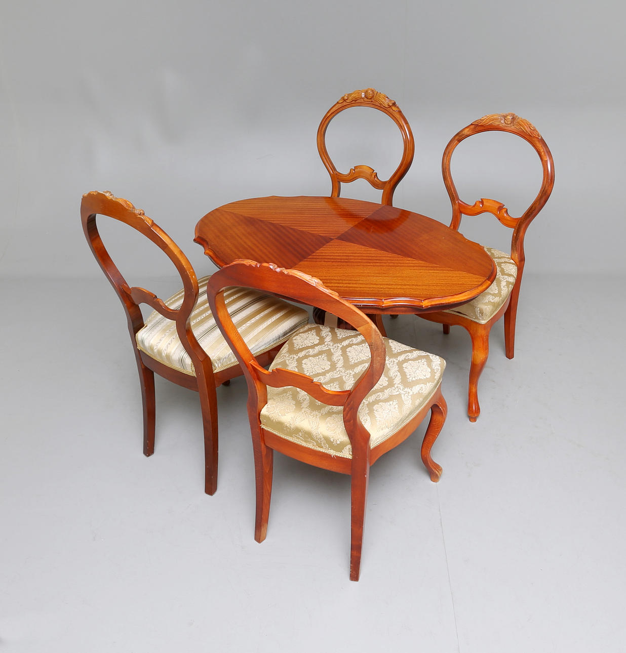 SALONGSMÖBLER, 5 delar, björk, rokokostil, 1950/60-tal.