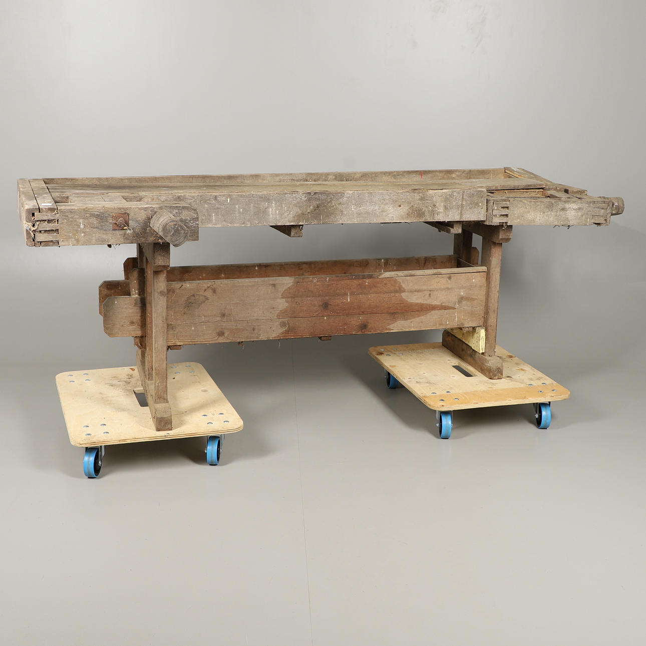 SUURI VANHA KIVESEN TYÖPENKI.