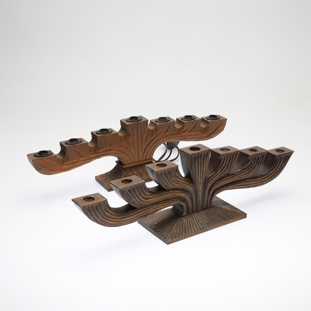 LJUSSTAKE & ELLJUSSTAKE, trä, 1900-tal.