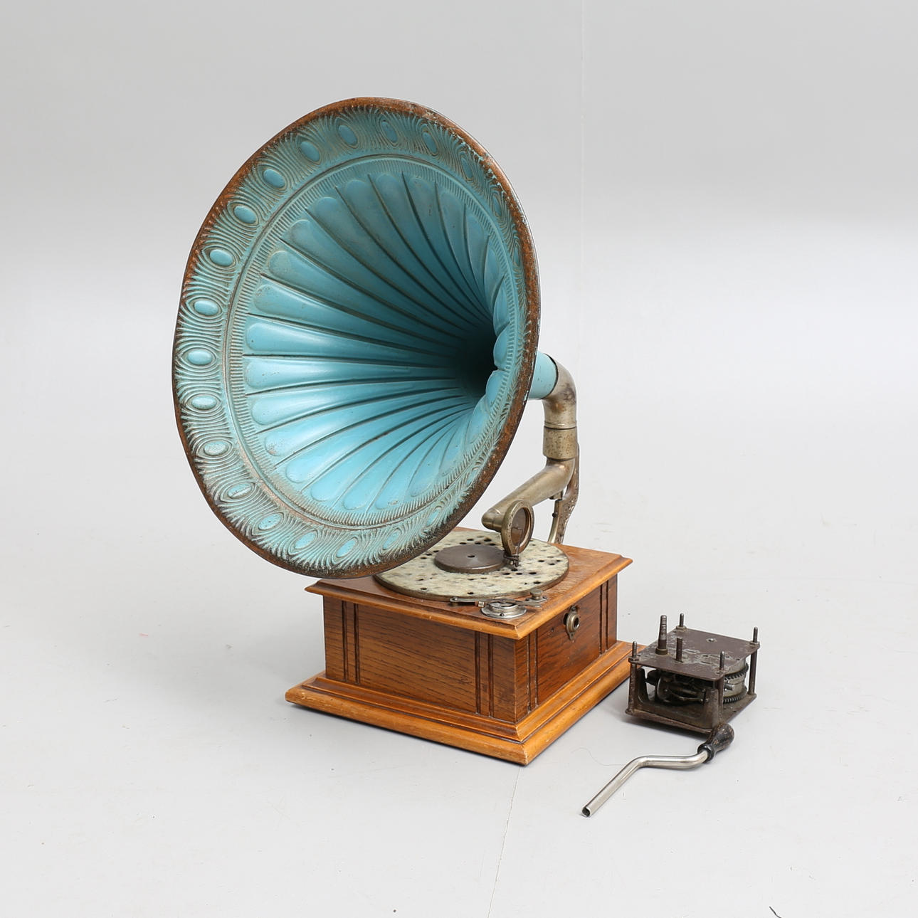 TRATTGRAMMOFON, tidigt 1900-tal.