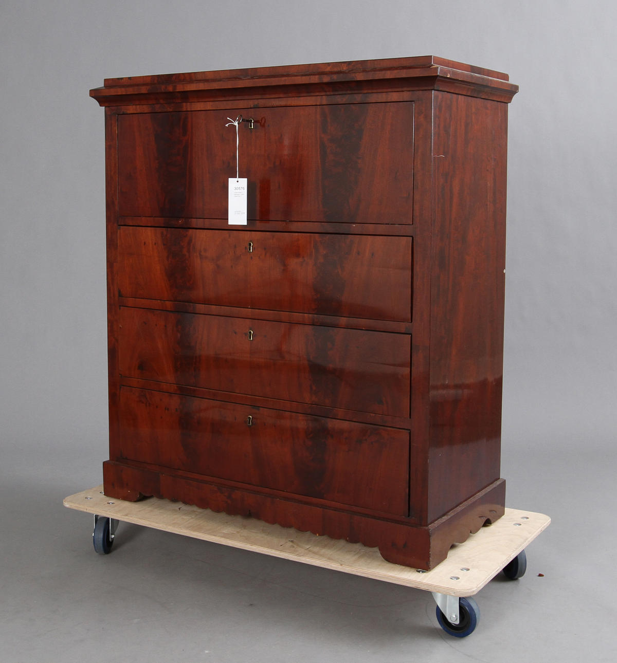 CHIFFONIER. Mahogny, 1800-talets slut.