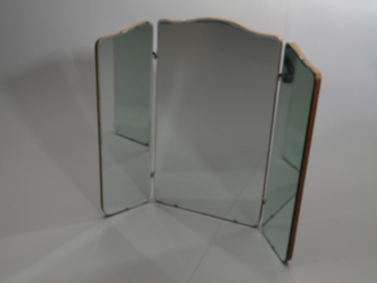 SPEGEL, vikbar, 3 delar, 1950-tal.