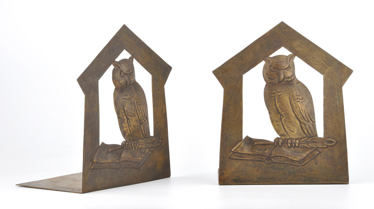 BRONZE. Figur bokstöd i form av ugglor.