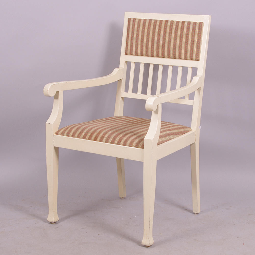 KARMSTOL, vitmålad, Carl Larsson-stil.