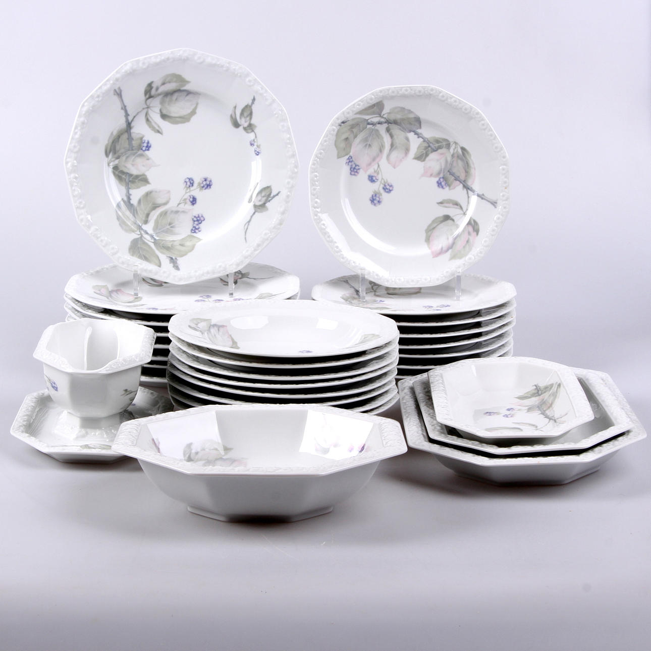 MATSERVIS, 29 delar, "Maria björnbär", Rosenthal.