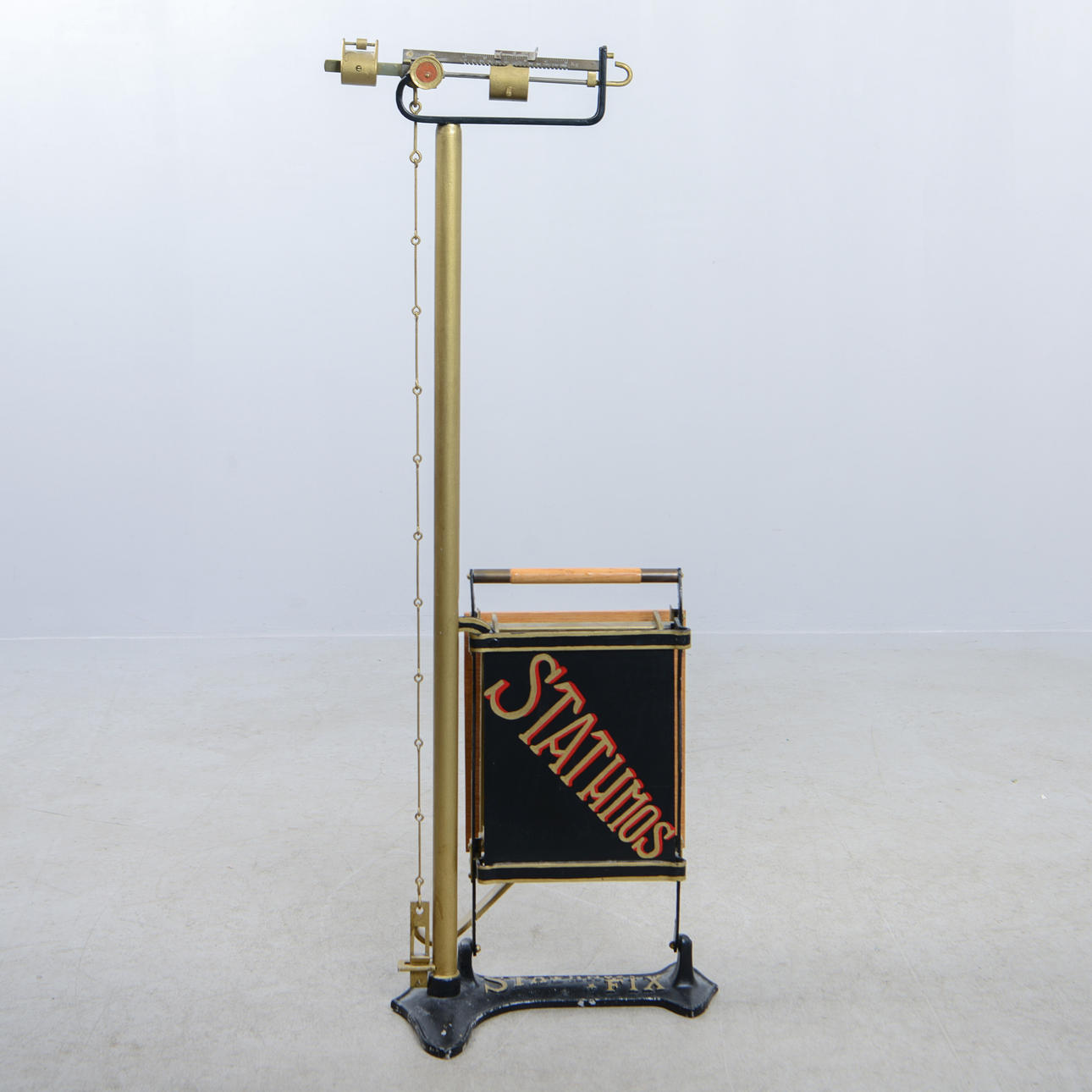 PERSONAL SCALE, Stathmos Fix, circa 1930/40s.