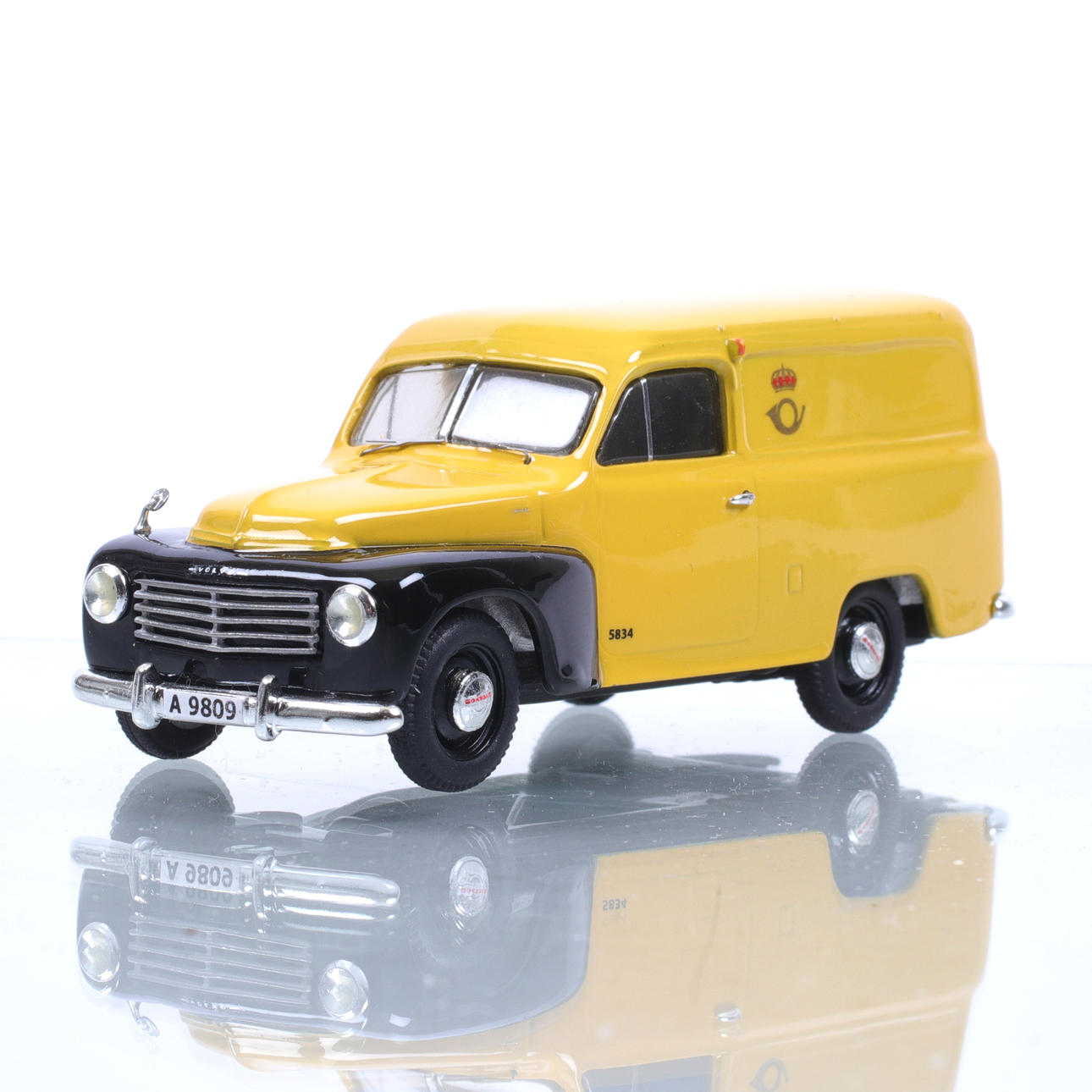 MODELLBIL, Postbil - Volvo PV 445, -54, numrerad 30/100, André Models ...